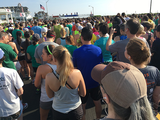 A sea of runners